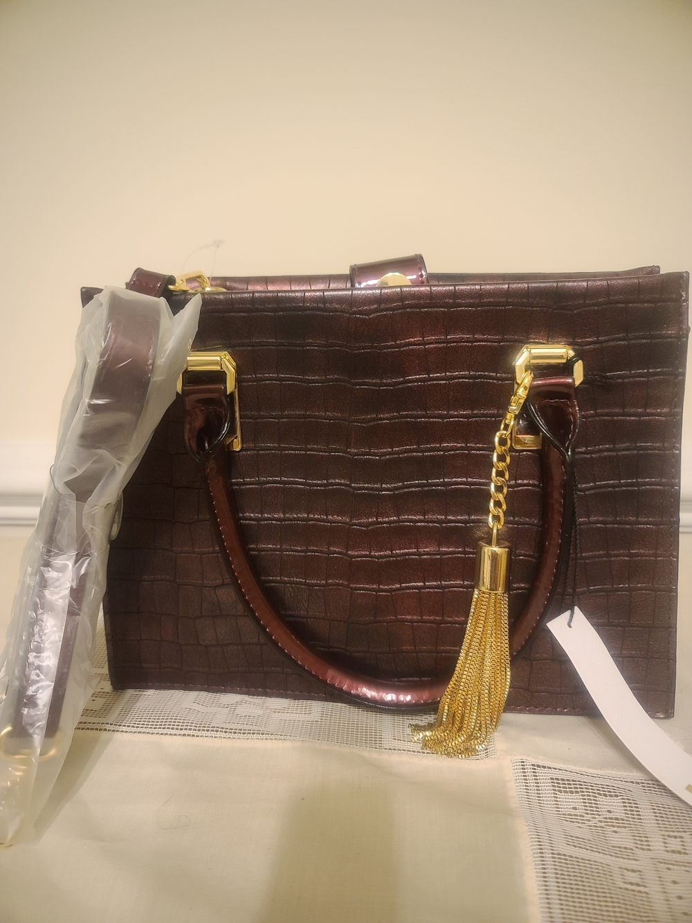 Elegant Wine Croc-Embossed Tote with Gold Tassel